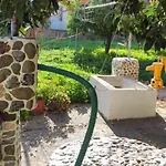 Garden House בית נופש אמרינתוס