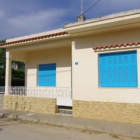 Σπίτι διακοπών Garden House Αμάρυνθος