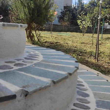 Garden House * Amarynthos