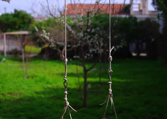 Garden House * Amarynthos