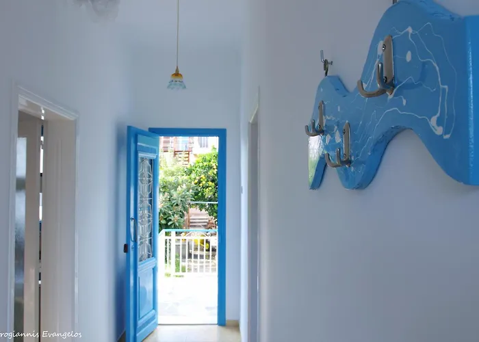 Garden House * Amarynthos